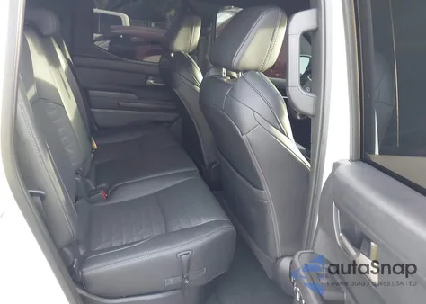 2025 Toyota Tacoma Trd Sport 4Wd z USA, uszkodzony, nr VIN 3TMLB5JN7SM129691